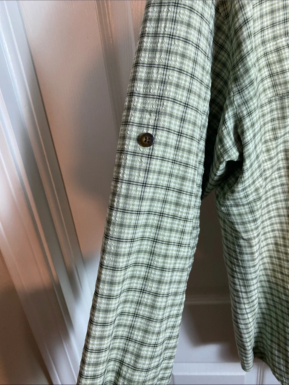 The North Face Olive Green Plaid Men’s Shirt with White Accents Size M